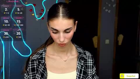 Snapshot of emmygreans chatting on 09/25/25, 11:36 Emmy online show from 09/25/25, 11:36