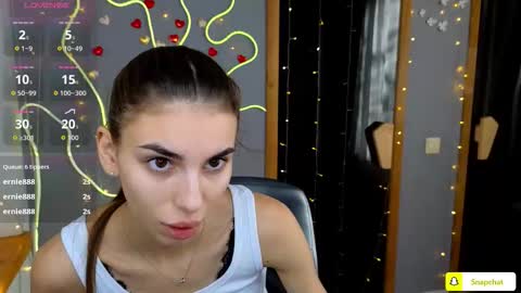 Snapshot of emmygreans chatting on 10/04/25, 05:49 Emmy online show from 10/04/25, 05:49