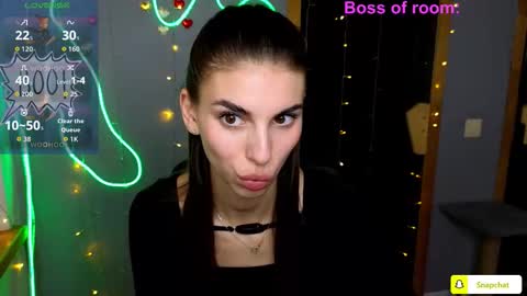 Snapshot of emmygreans chatting on 10/15/25, 01:00 Emmy online show from 10/15/25, 01:00