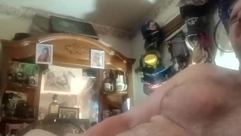 Snapshot of emoney8269 chatting on 10/02/25, 02:57 emoney8269 online show from 10/02/25, 02:57