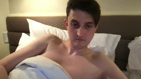 Snapshot of emotionalmotionsickness chatting on 01/10/25, 10:17 emotionalmotionsickness online show from 01/10/25, 10:17