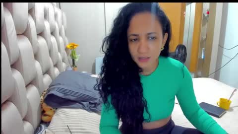 emperatriztapia online show from 01/12/25, 11:58