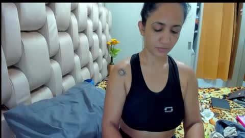 emperatriztapia online show from 02/04/25, 04:59