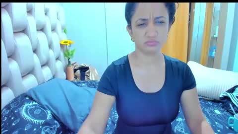 emperatriztapia online show from 02/24/25, 12:41