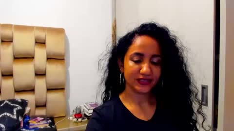 Snapshot of emperatriztapia chatting on 06/04/26, 10:49 emperatriztapia online show from 06/04/26, 10:49