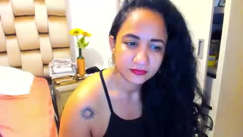Snapshot of emperatriztapia chatting on 06/10/26, 01:28 emperatriztapia online show from 06/10/26, 01:28