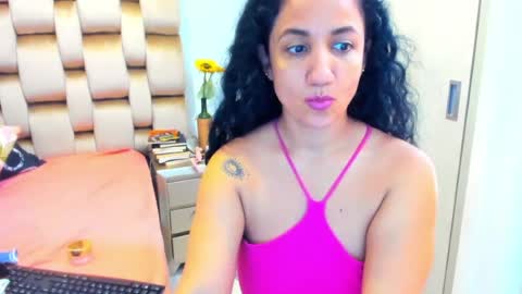 Snapshot of emperatriztapia chatting on 06/12/26, 03:44 emperatriztapia online show from 06/12/26, 03:44