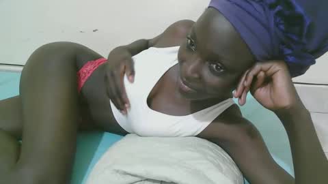 empress_ivy1 online show from 04/21/26, 05:28