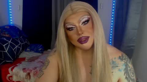 Snapshot of empressmichellexx chatting on 04/26/26, 02:37 Mistress Michelle online show from 04/26/26, 02:37