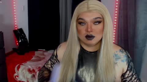 Snapshot of empressmichellexx chatting on 05/04/26, 03:24 Mistress Michelle online show from 05/04/26, 03:24