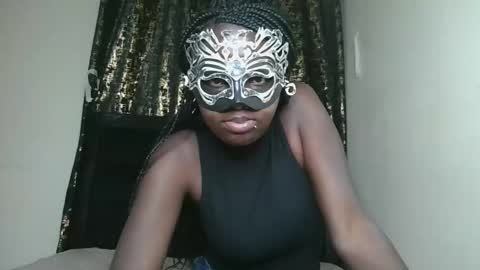 Snapshot of empressvee24 chatting on 04/04/26, 10:35 vee online show from 04/04/26, 10:35