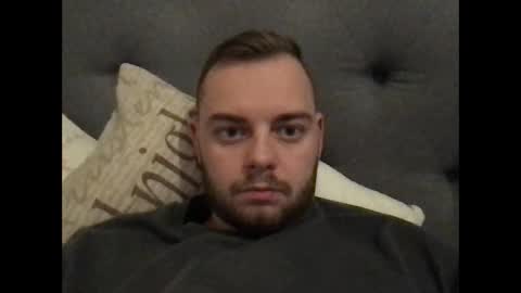 Snapshot of emrelallaren chatting on 09/25/25, 05:05 emrelallaren online show from 09/25/25, 05:05