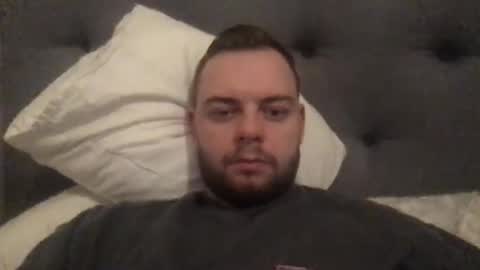 Snapshot of emrelallaren chatting on 03/22/26, 09:40 emrelallaren online show from 03/22/26, 09:40