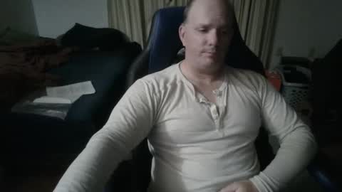 Snapshot of emsguy1 chatting on 01/18/26, 05:22 Matt online show from 01/18/26, 05:22