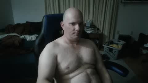 Snapshot of emsguy1 chatting on 03/08/26, 05:44 Matt online show from 03/08/26, 05:44