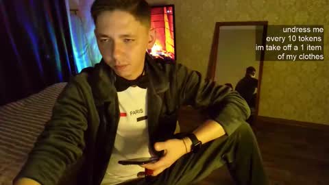 Snapshot of emveeboy96 chatting on 11/05/25, 09:26 emveeboy96 online show from 11/05/25, 09:26