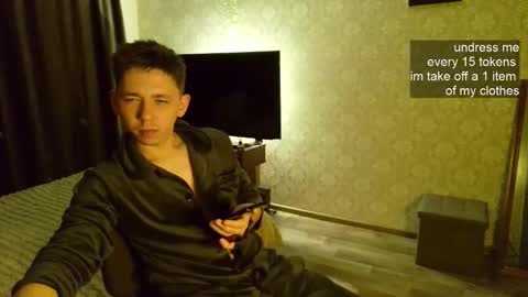 Snapshot of emveeboy96 chatting on 11/16/25, 02:55 emveeboy96 online show from 11/16/25, 02:55