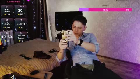 Snapshot of emveeboy96 chatting on 01/14/26, 09:52 emveeboy96 online show from 01/14/26, 09:52