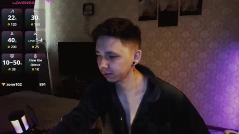 Snapshot of emveeboy96 chatting on 02/22/26, 07:40 emveeboy96 online show from 02/22/26, 07:40