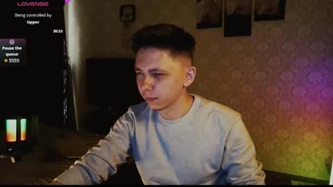 Snapshot of emveeboy96 chatting on 03/22/26, 07:12 emveeboy96 online show from 03/22/26, 07:12