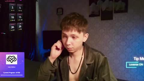 emveeboy96 online show from 04/20/26, 08:17