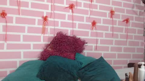 Emy online show from 03/07/25, 06:24