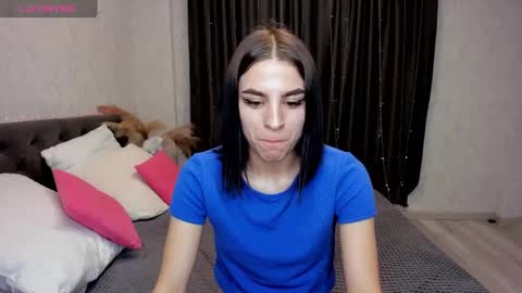 Snapshot of emy__angel chatting on 01/03/25, 09:58 emy__angel online show from 01/03/25, 09:58
