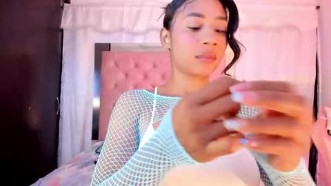 Snapshot of emy_bw chatting on 03/01/25, 11:04 Emy New profile my other account was suspended follow me online show from 03/01/25, 11:04
