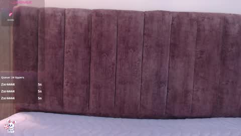 Emy online show from 02/12/25, 09:01