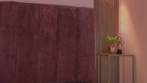 Emy online show from 11/08/25, 09:35