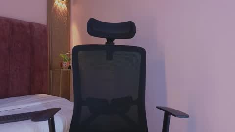 Emy online show from 11/16/25, 07:14