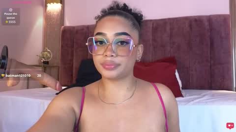 Snapshot of emy_leon chatting on 03/20/26, 08:03 Emy online show from 03/20/26, 08:03