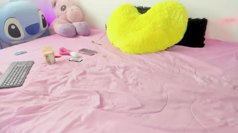 Im Emily would you like to help me reach 100  online show from 05/13/26, 03:42