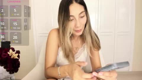 emyconneer online show from 02/21/26, 06:42