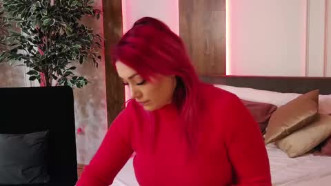 Emy online show from 02/19/25, 04:55