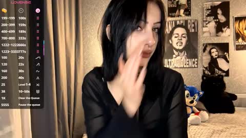 Amelia online show from 11/10/25, 07:46