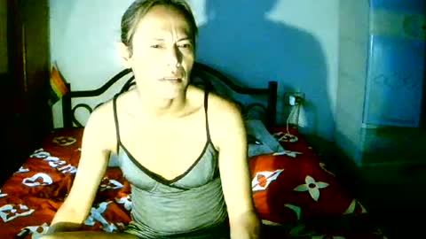 Snapshot of encantadats chatting on 06/14/26, 06:59 CHUN LY online show from 06/14/26, 06:59