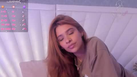 Snapshot of enchanttress chatting on 09/23/25, 11:52 Enchanttress online show from 09/23/25, 11:52