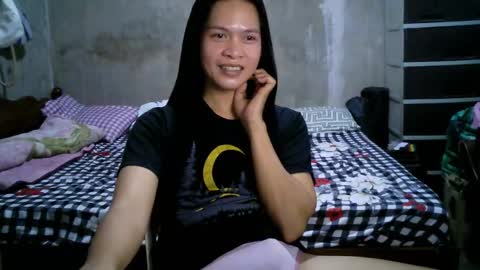 Snapshot of endless_cumexplosion chatting on 02/15/25, 12:26 I am MITCH online show from 02/15/25, 12:26