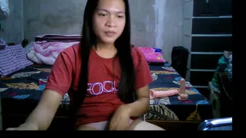 Snapshot of endless_cumexplosion chatting on 02/28/25, 12:43 I am MITCH online show from 02/28/25, 12:43