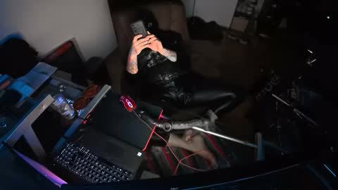 Snapshot of endslaved chatting on 03/21/26, 07:39 endslaved online show from 03/21/26, 07:39