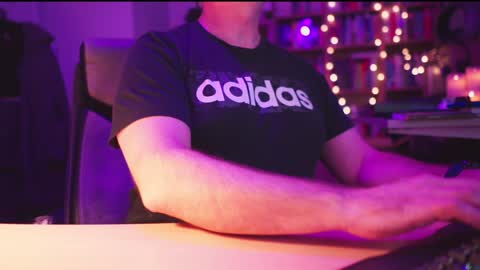 uk online show from 12/30/24, 11:49