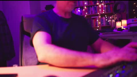 uk online show from 02/23/25, 09:16