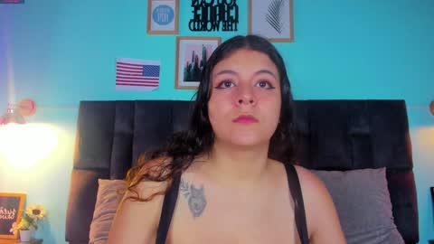 Snapshot of engelstone_ chatting on 01/11/25, 07:16 E N G E L online show from 01/11/25, 07:16
