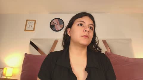 Snapshot of engelstone_ chatting on 01/16/25, 10:34 E N G E L online show from 01/16/25, 10:34
