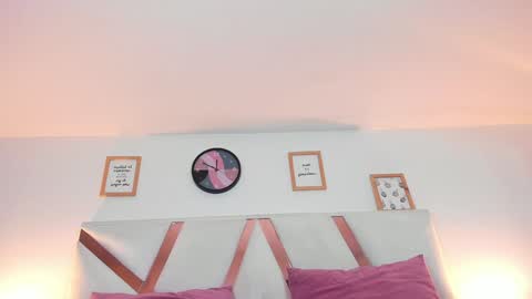 Snapshot of engelstone_ chatting on 02/05/25, 05:53 E N G E L online show from 02/05/25, 05:53