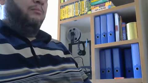 Snapshot of engin_83 chatting on 12/04/25, 08:23 engin_83 online show from 12/04/25, 08:23