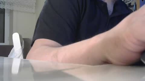 Snapshot of engin_83 chatting on 06/27/26, 10:04 engin_83 online show from 06/27/26, 10:04