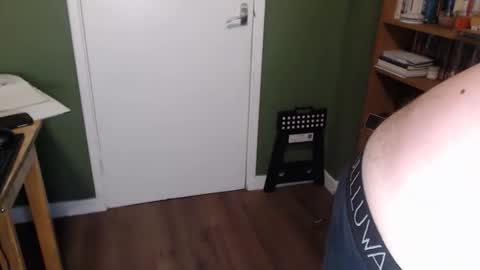 Snapshot of englishshyguyuk chatting on 03/24/26, 08:36 englishshyguyuk online show from 03/24/26, 08:36