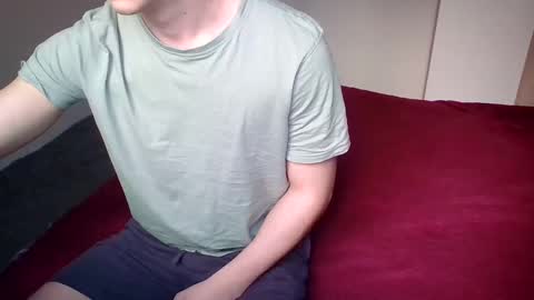 Snapshot of enoch98 chatting on 02/25/25, 10:04 enoch98 online show from 02/25/25, 10:04